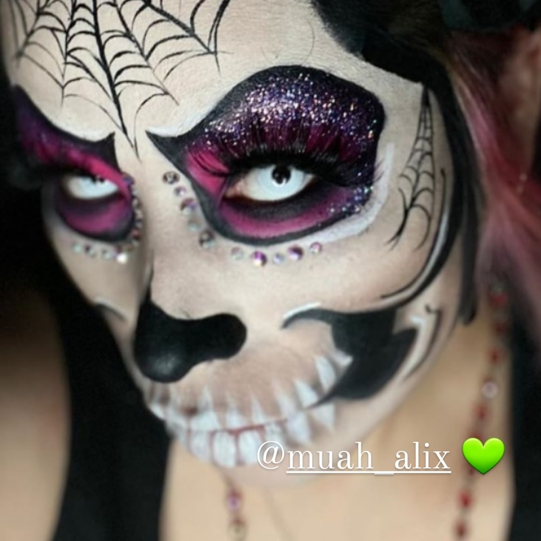 CteamW's tweet photo. Happy Halloween. #cbdculture https://t.co/bgpGYX3CIg
