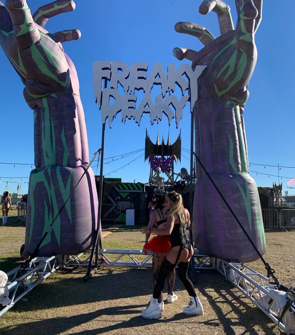 freaky deaky 2021 was a success https://t.co/WLkPgVx6hg