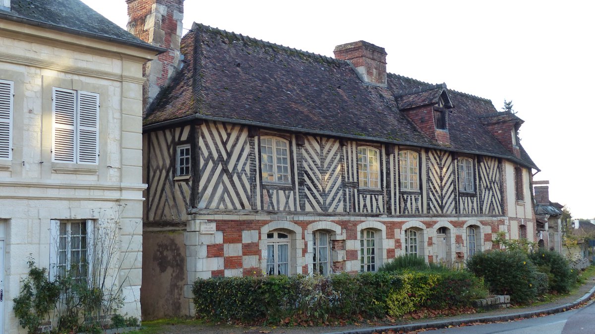 fred_cm1b's tweet photo. Village de #BecHellouin. #Normandie 🔚 https://t.co/YYsZspA3P9