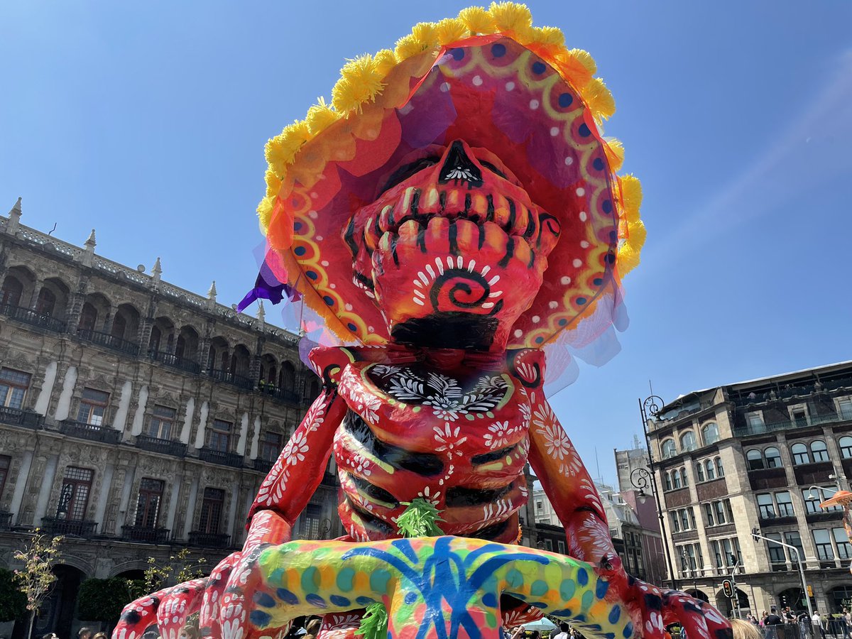 rom0202's tweet photo. #desfiledediademuertos #CelebrandoLaVida2021 #huffymexico #bicialebrije #ruedoluegovivo. https://t.co/CdfQU78B3e