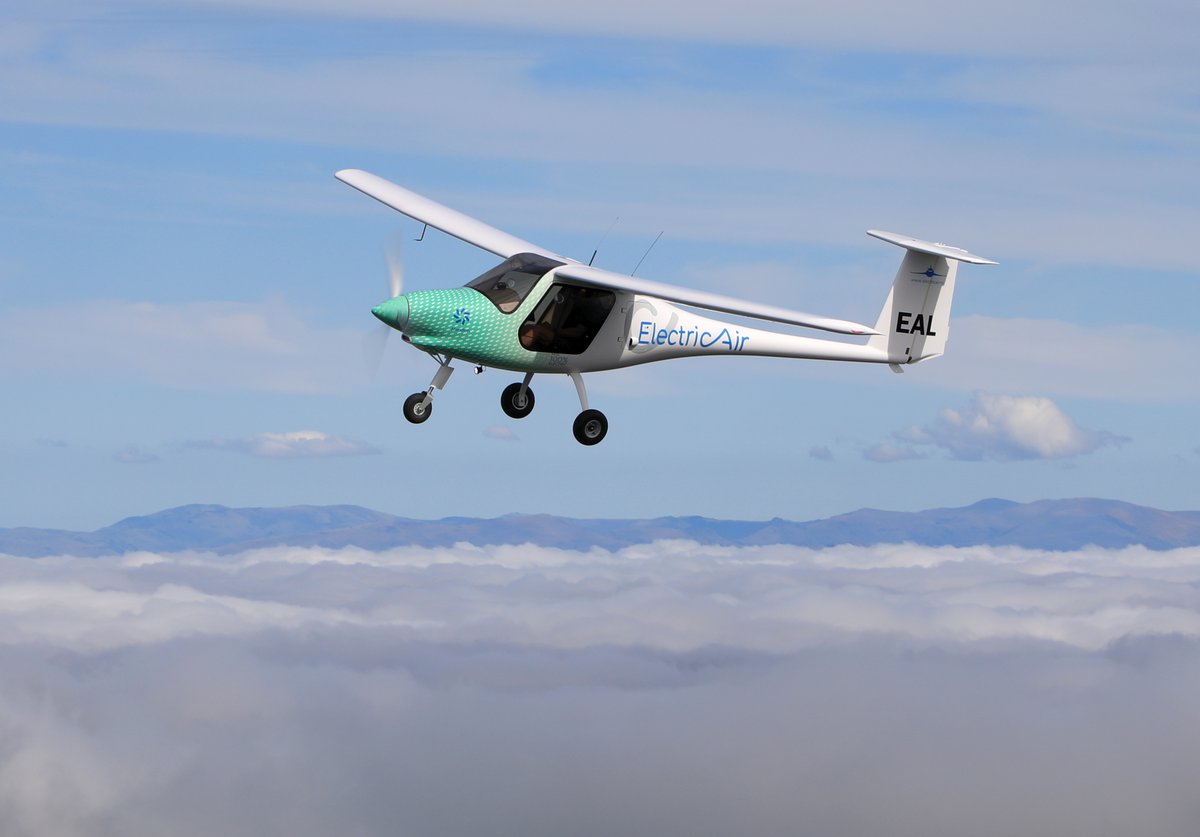 AirwaysNZ's tweet image. Airways is proud to be supporting @ElectricAir in its world record breaking flight across the Cook Strait this morning! At 78kms, it will be the world’s longest flight over water by a pure electric plane. Goodluck! 🤞#ElectricAir #AirwaysNZ #Sustainability #LowEmissions
