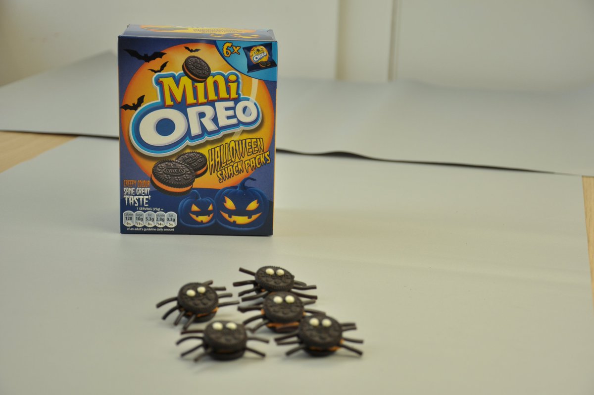ElizabethArgyll's tweet photo. Found them! Hidden in my corrupted Dropbox. 30mins to set up, make spiders, tog, then vacate the room. 

I think this was my first shoot with digital not film. Also had to teach myself Photoshop that day.

18/10/11
#halloween #MiniOreos #HalloweenOreos #OreoSpiders #NikonD70s https://t.co/8wMUlUJju8