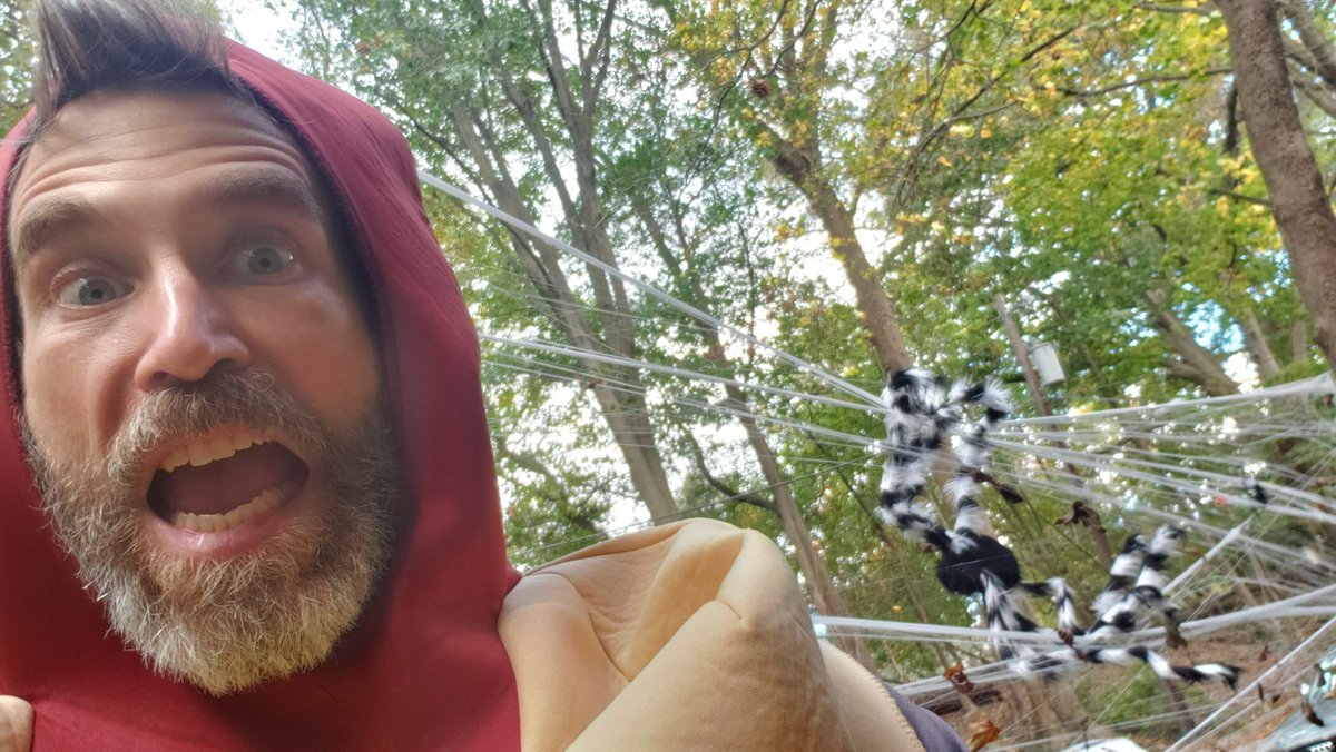 cromagnuson's tweet photo. Happy Halloween https://t.co/ROb6oyuPd3