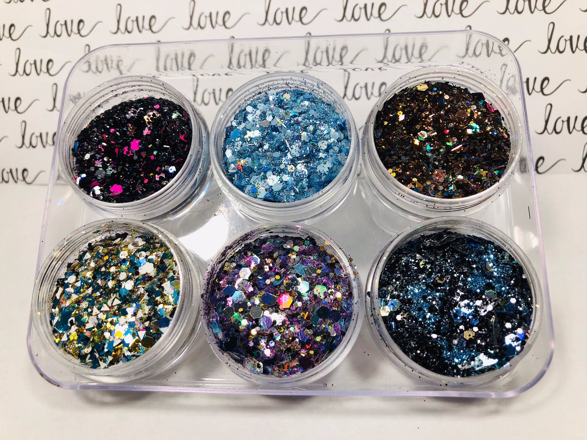 TAKEALOOK51's tweet photo. Find Us Go To MECARI Selling App - TAKEALOOK5 Glitter and Nail Decoration Get Your Glitter Fix 
 https://t.co/PRQu20O3F1 
Follow on INSTAGRAM https://t.co/bDSU3fM25p
#smallbusiness #makeuplooks #gelnails #glam #fashionista #bloggers #nailpowder #lipkit #naildrip #instagood https://t.co/Kc8zkPaJZd