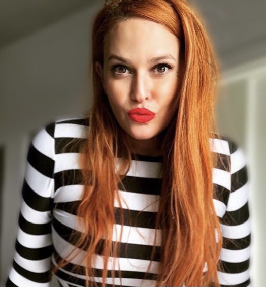 SissyChristidou's tweet photo. Δεν θα τοποθετηθώ όπως πραγματικά θα ήθελα, γιατί όπως βλέπουμε ξεκάθαρα από την περίπτωση του #ξιαρχο , το bullying γεννάει πολλές φορές bullies. 
Θα πω μόνο πως εγώ μικρή έμαθα κυρίως να μην κάνω πράξεις σαν αυτή. Για τις ρίγες δεν έμαθα κάτι... https://t.co/DkzrSgEaMy