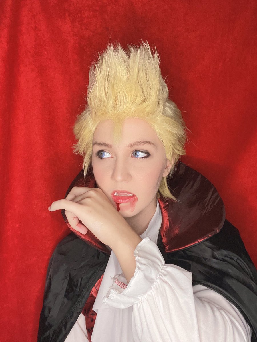 #東卍FA first time posting here !
Happy Halloween 🩸