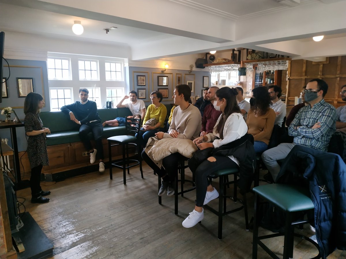 ComunidadCeru's tweet photo. #SRUKOxford members and friends had an outsanding Sunday of science and lunch today! A special thanks to @DavidEgea_ and Ana Silván for sharing their science🔬and to everyone for coming! It's great to be back together 👥 https://t.co/ix4gr3EoA5
