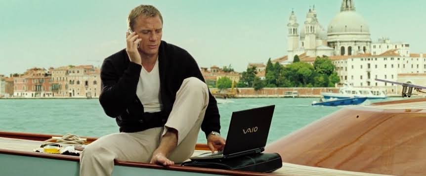 CryptoGunsClub's tweet photo. T- 2 HOURS. James Bond has already loaded up the website and is ready to mint himself some unique CryptoGuns. He kindly asks the bad guys to not disturb him until metamask approves his transaction...

Get ready as well --> https://t.co/is5ZqK2iZU https://t.co/xfGgeaAjHH
