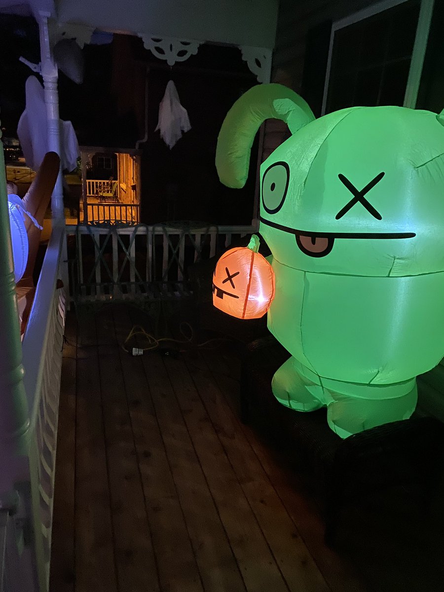 Trick or Treat!!  🎃