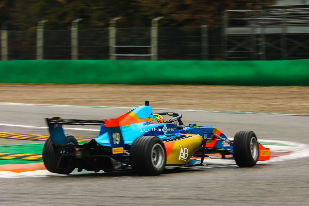 MrRed77_'s tweet photo. It was a complicated race 2 at Monza for Rosso, who ended up spinning at the Roggia chicane. He restarted 35th and last, and tried to put together a push to recover positions. It was not easy, because the spin also led to a hand issue. Rosso did not give up and finished 26th https://t.co/mxiiqZgt7s