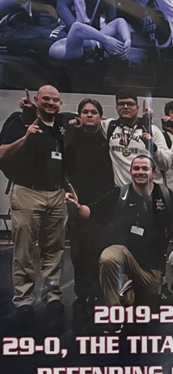 Cen10Wrestling's tweet image. Up in Coach Riley’s hospital room. #fightlikeRiley