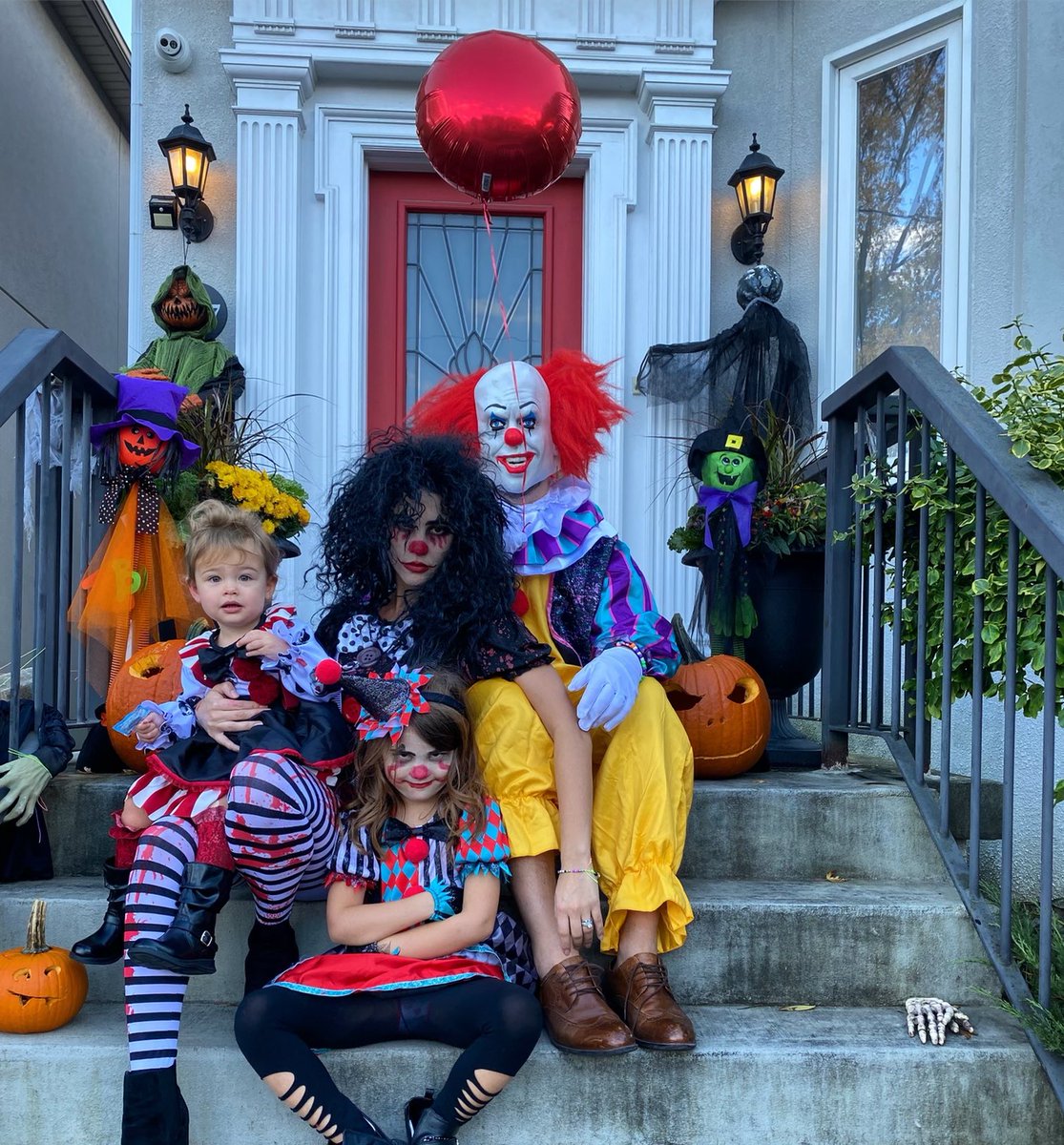 tleeber84's tweet photo. Happy Halloween!!! https://t.co/8RqEuSZBFI