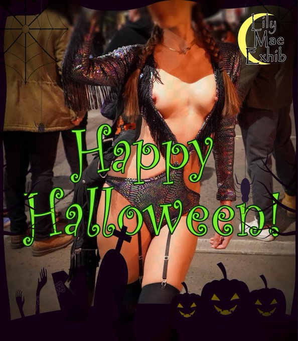 Happy Halloween!!!! 🎃#halloween2021 #nsfw https://t.co/tdUO2VTkLs<a href="/tag/halloween2021"class="tags">#halloween2021</a><a href="/tag/nsfw"class="tags">#nsfw</a>