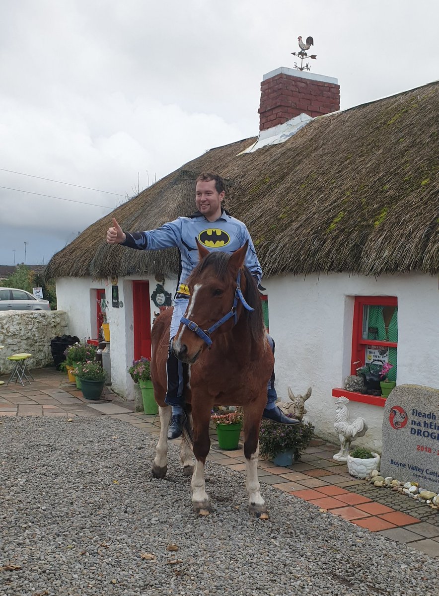 MrPaddyMeade's tweet photo. Why shouldn't #Batman play a #bodhrán and ride a #Horse at #Halloween at #FranksCottage #Donore, #Meath! https://t.co/WvoNZTPVLH