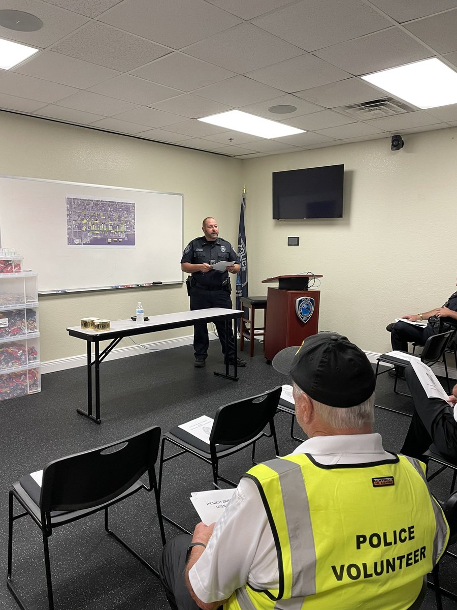 Pam Davis tweet media