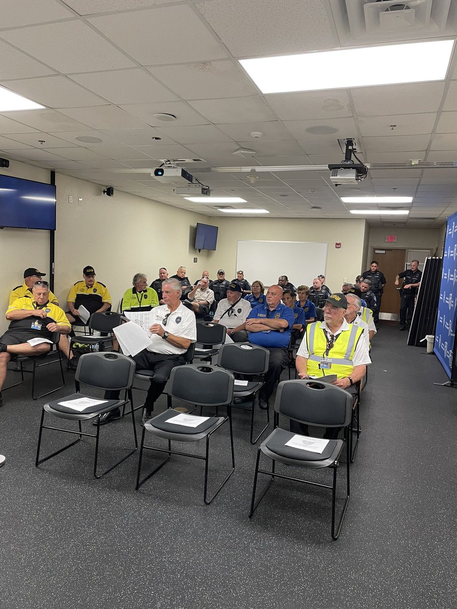 Pam Davis tweet media