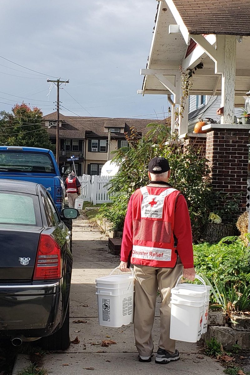 NJRedCross's tweet photo. SHELTER CLOSED
The Red Cross shelter at Salem Community College has closed due to lack of need (0 occupants). 
CLEAN UP KITS DELIVERED
Earlier today, our volunteers delivered 315 clean up kits door-to-door to residents in Salem County neighborhoods recently affected by flooding. https://t.co/NX7wKv8rTf