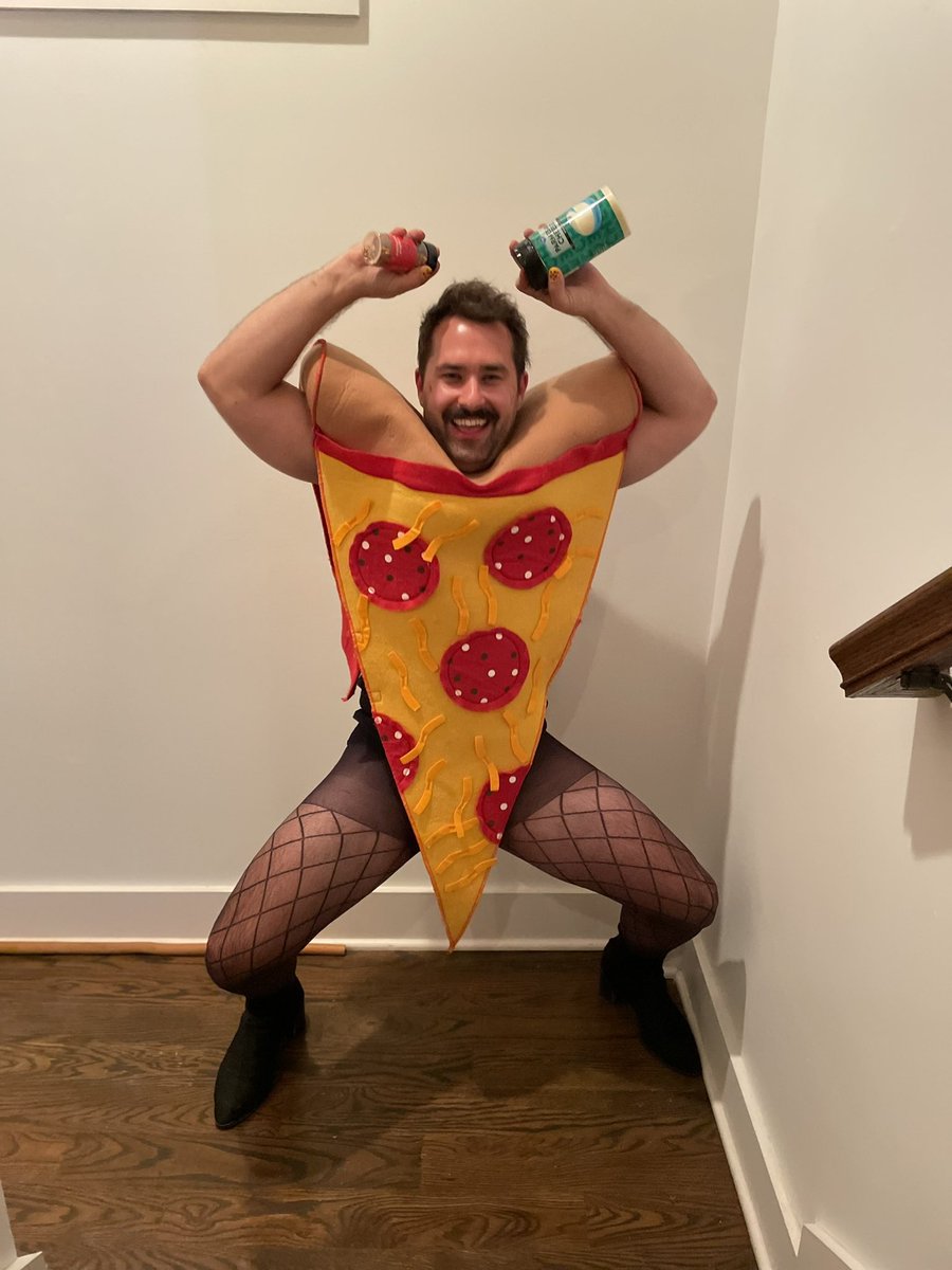 broyals's tweet photo. 🍕 Hungry for a hot slice? 🍕 https://t.co/4oeIba5F6U