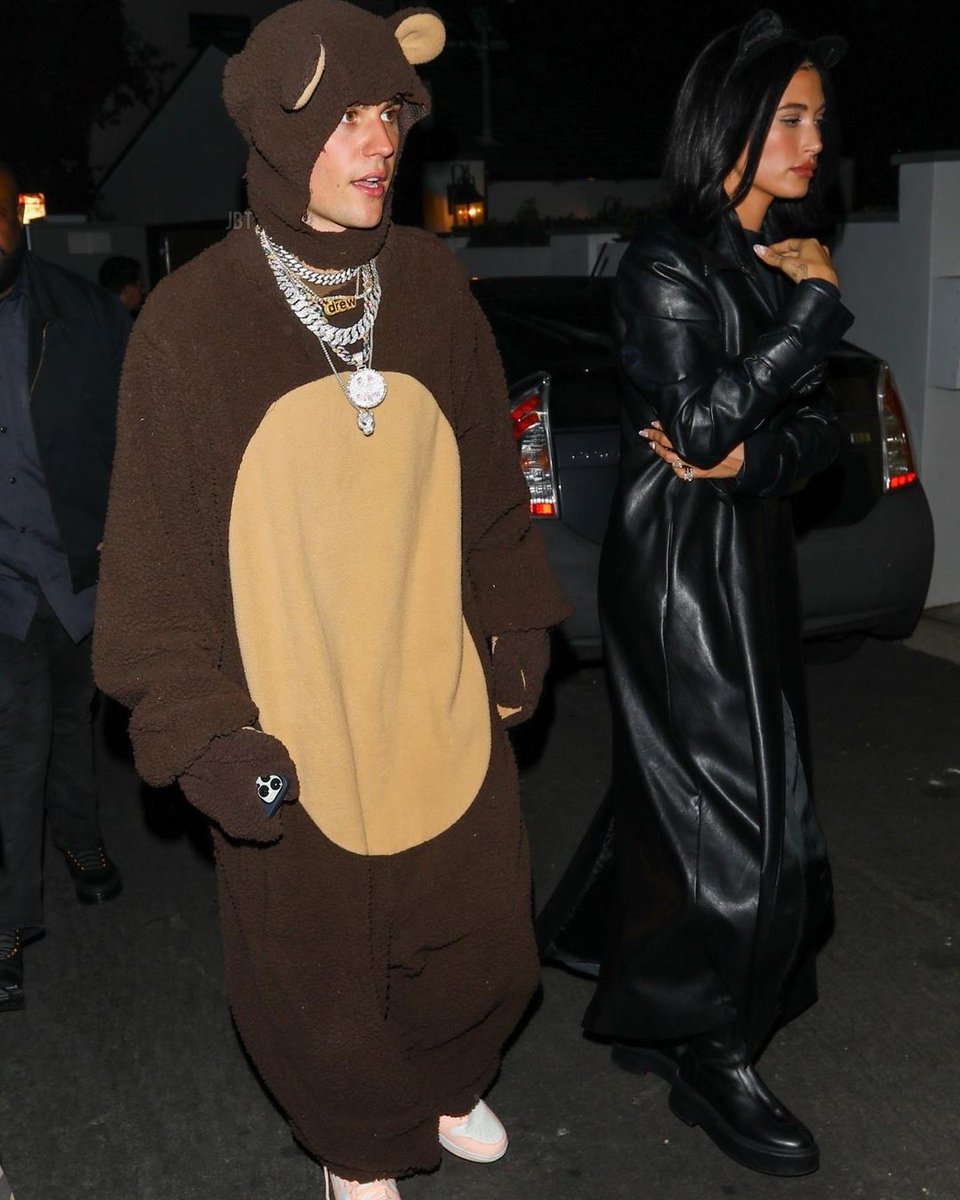 The Biebers 🐻🎃🐻🎃🐻