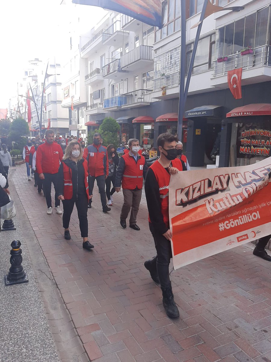 Genç Kızılay Sinop İl Başkanlığı olarak Kızılay Haftası etkinliklerimiz kapsamında açılış etkinliğimizi 81 ilde eş zamanlı olarak düzenlediğimiz yürüyüşle başlattık. 

<a href="/kocemree/">Emre Koç</a> 
<a href="/ofarukcaliskan/">Ömer Faruk Çalışkan</a> 
@talhaozerofc 
<a href="/msiyamigevrek/">Mahmud Siyami Gevrek</a> 
@mstafanese