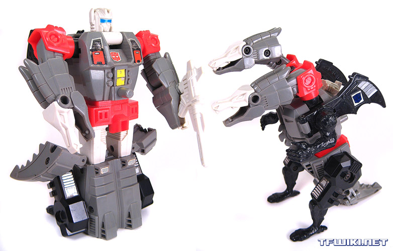 DailyTFormers's tweet photo. Hard to rely on this #Monsterbot when he keeps arguing with himself. One head may say to torch Decepticons, the other wants to munch metal. Either way, #halloween2021 and Today's #Transformers of the day is about to get spoopy with #G1 Doublecross/Twinferno! https://t.co/HSrq1GVMpP