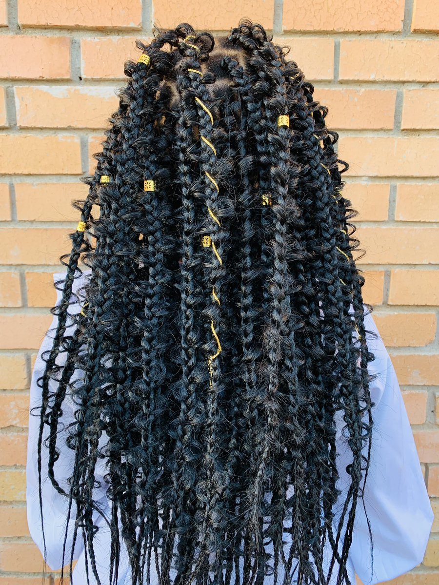 bonolo_raowang's tweet image. My friend does hair. Butterfly locs🦋. Hit her up on 75 115  854.

#butterflylocs #protectivehairstyle #EmploymentAlertBw