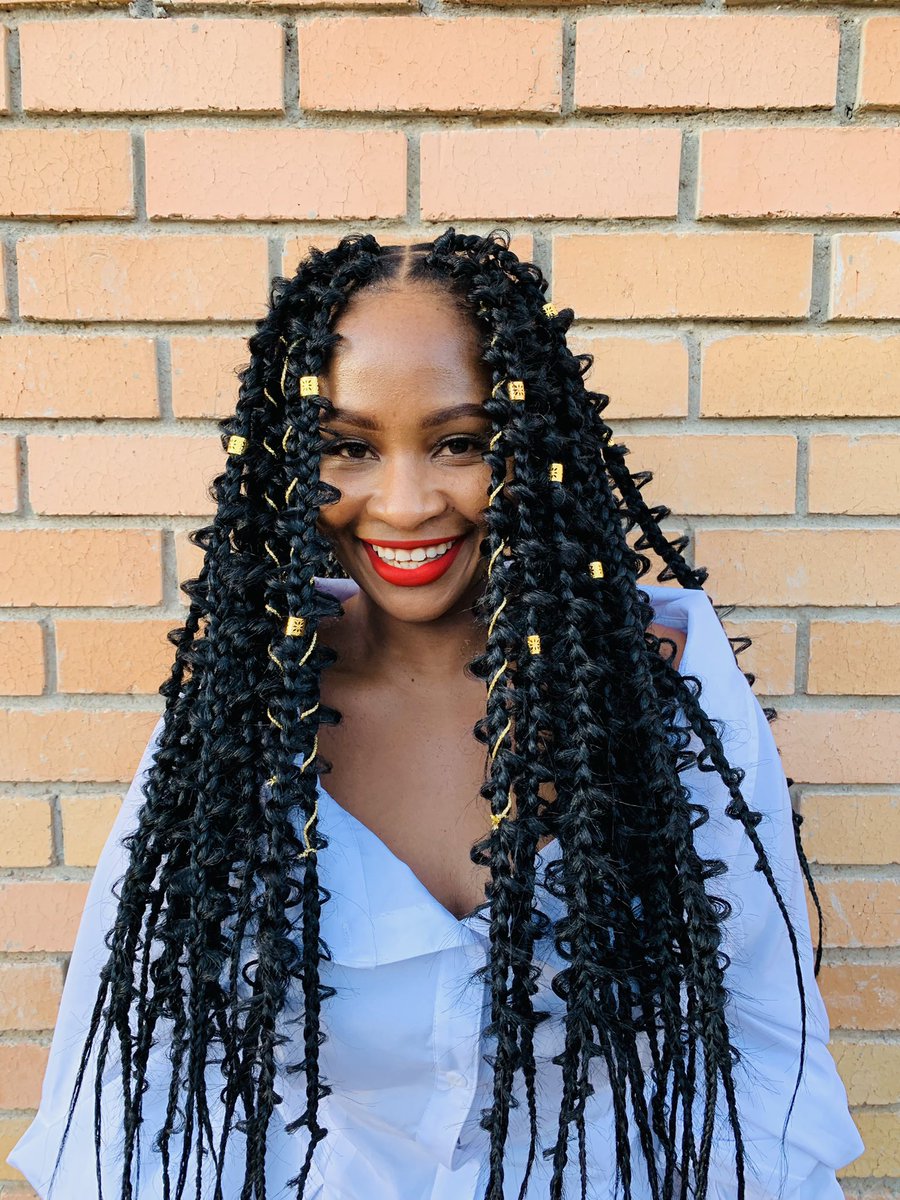 bonolo_raowang's tweet image. My friend does hair. Butterfly locs🦋. Hit her up on 75 115  854.

#butterflylocs #protectivehairstyle #EmploymentAlertBw