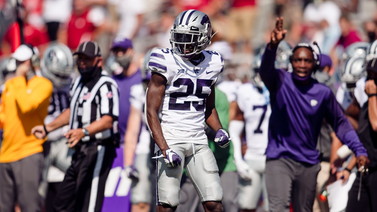 BoscoesBoys's tweet photo. 🌻🌻Sunflower Showdown Tweet of the Day.🌻🌻

K-State Players from the State of Kansas: 54

KU Players from the State of Kansas: 19 https://t.co/8WgDfowA6R