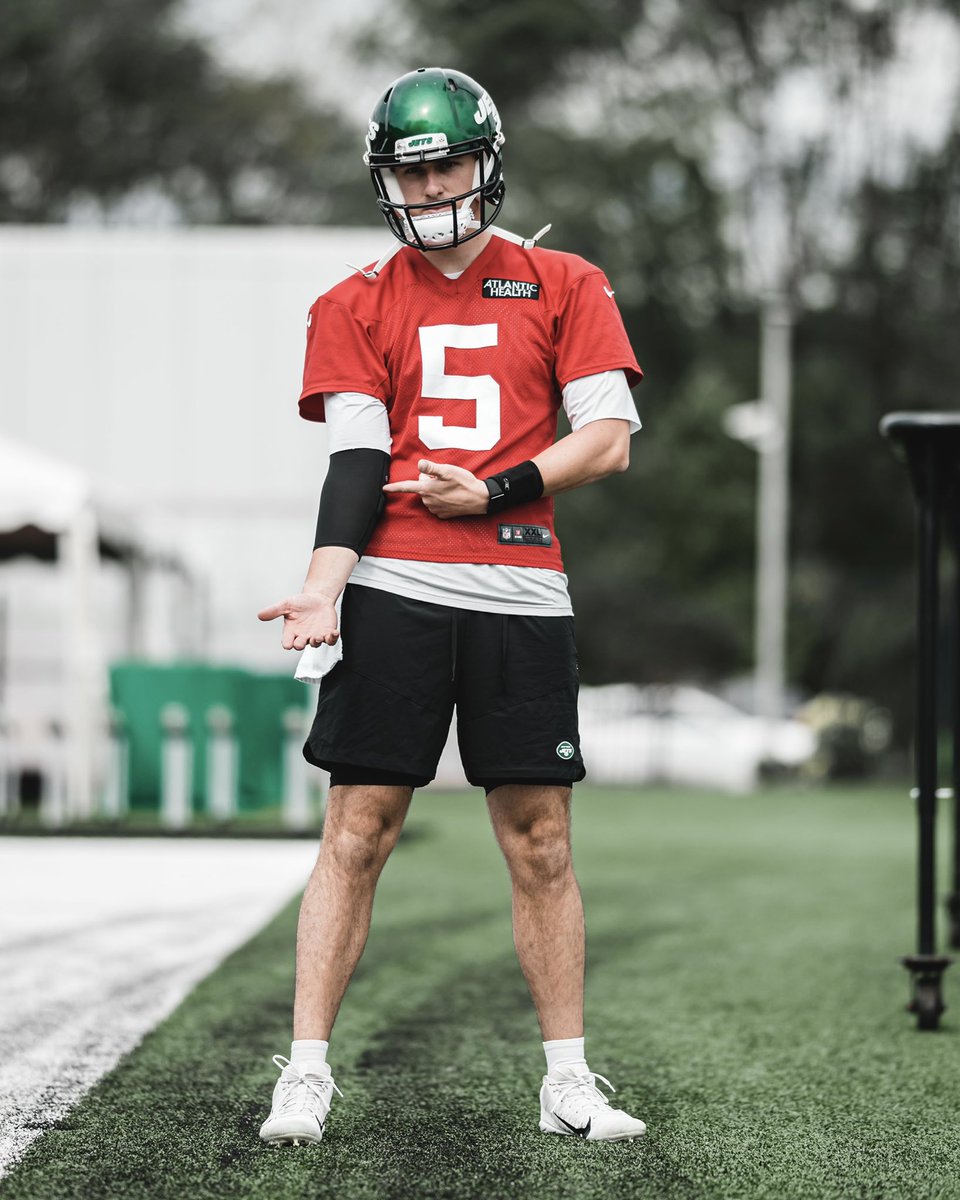 405 yards
3 TD

👑 <a href="/MikeWhiteQB/">Mike White</a>