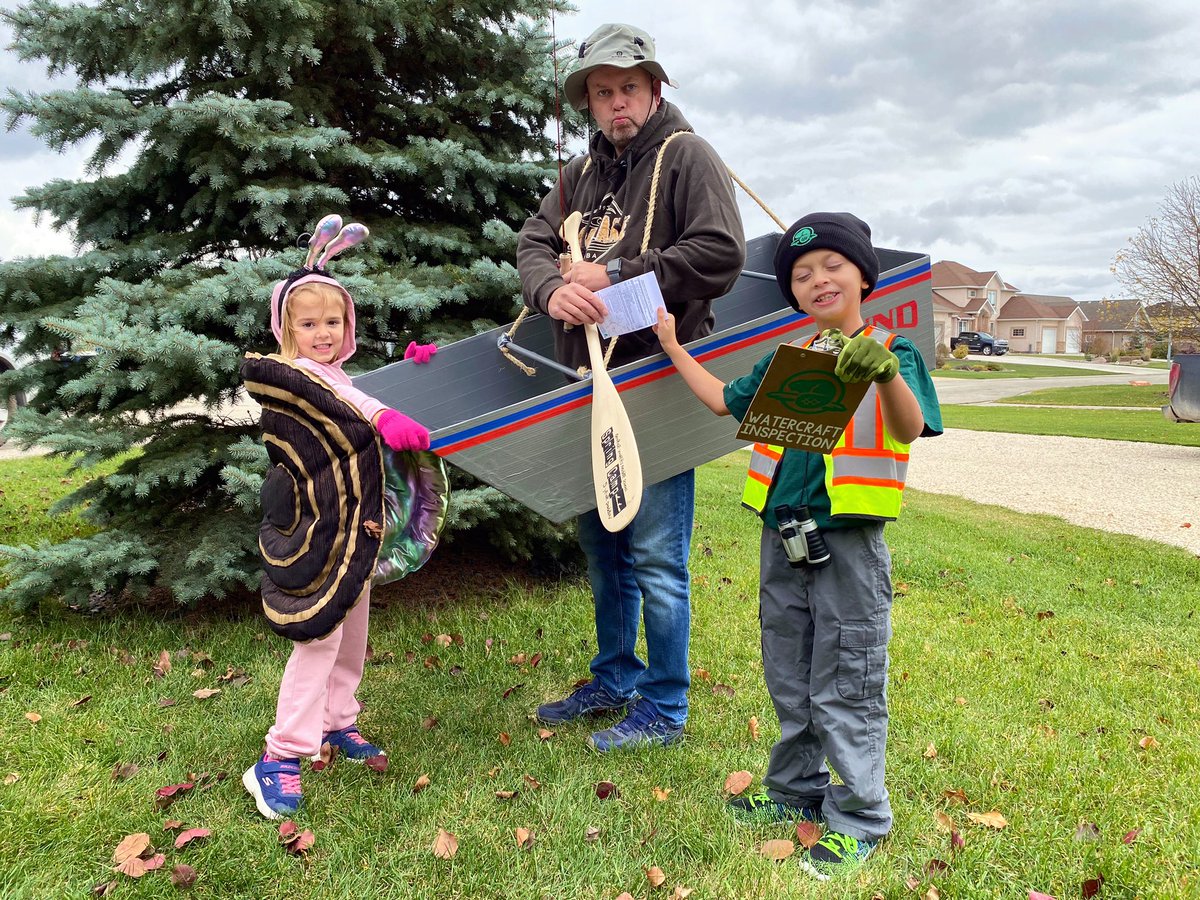 The cutest little zebra mussel around, a Parks Canada watercraft inspector, and a fisherman in a bit of trouble. This year’s costumes inspired by our many visits to <a href="/ParksCanada/">Parks Canada</a> and <a href="/MBGovParks/">Manitoba Parks</a>! #cleandraindry #invasivespecies #halloween2021