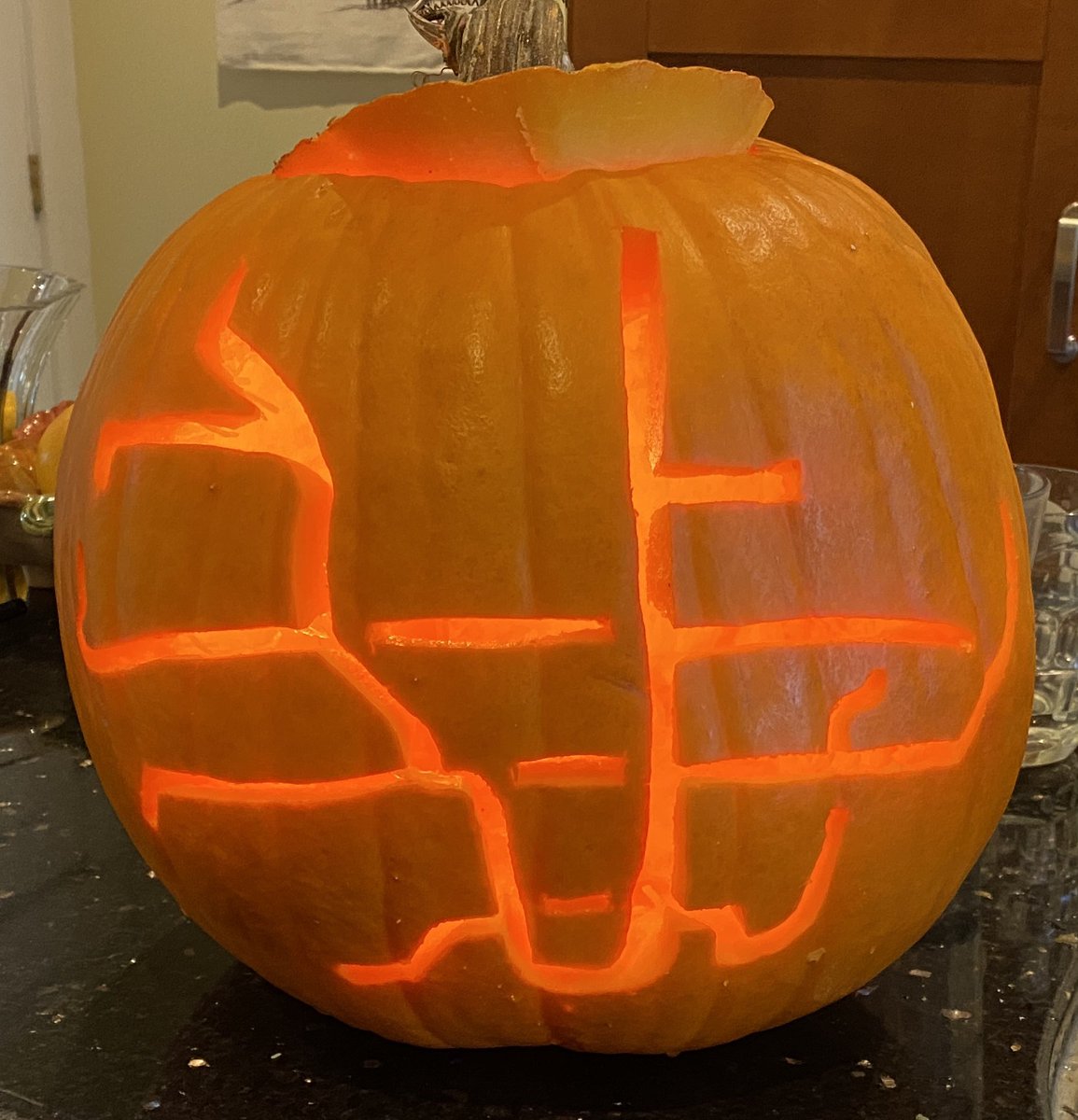 HeBuildsTransit's tweet photo. Happy Halloween friends! This yearโs creative endeavour is the 2031 #TTC Rapid Transit System map including the ECLRT, FWLRT, ECWE, YNSE, SSE, and the OL! #transitnerd #buildingtransit #subwaysSubwaysSubways #lrt #topoli #onpoli
Cc @MetrolinxSpox @TTCStuart https://t.co/4WECO7pAsL