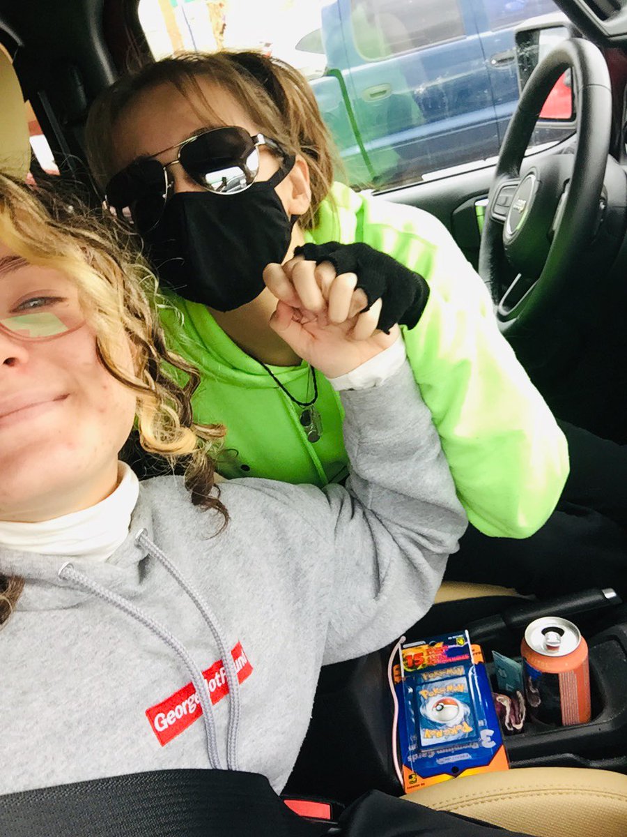 milliemoonn_'s tweet photo. a treat for y’all this spooky halloween
#eclipsetwt https://t.co/nCr6jC1vBm