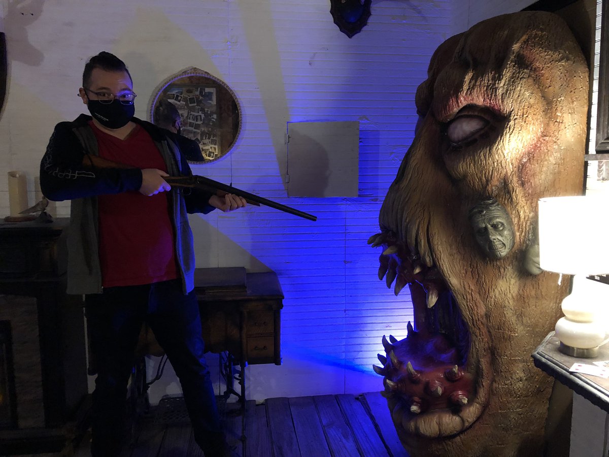 Amazing #EvilDead museum! #mmevildead40
<a href="/TheMysticMuseum/">The Mystic Museum</a>