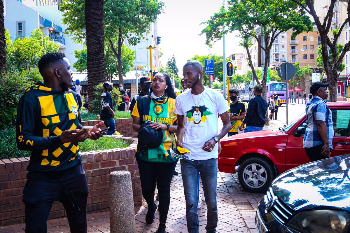 56_anc's tweet photo. On Friday we were joined by  ANCYL National Organizer Tlangi Michelle Al'Gaddafi &amp; SANCO Tshwane spokesperson Bafana Sgegede Nhlapo for our final push blitz and door to door.

Let us claim back Ward 56✊🏽🖤💚💛
#BuildingBetterCommunities
#reclaimingtshwane
#voteANC2021 https://t.co/AbxdgkJPRl