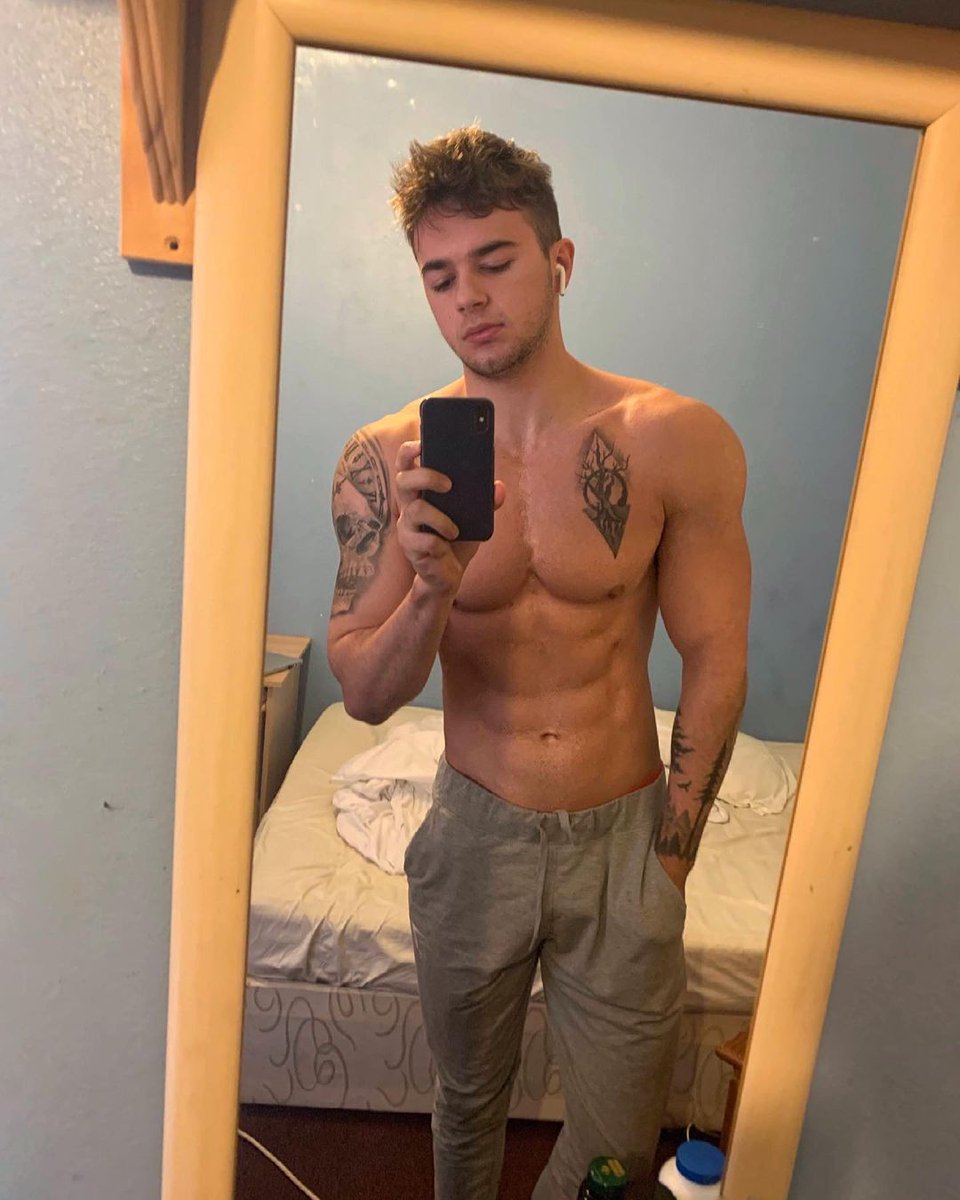 BicepJim's tweet photo. #sixpack #lgbt #men #pride #gayhot #gaypride #queer #gaymen #gayguy  #fitness #gayman #BOYSANDMEN #gay https://t.co/ZQyE5f9uh7