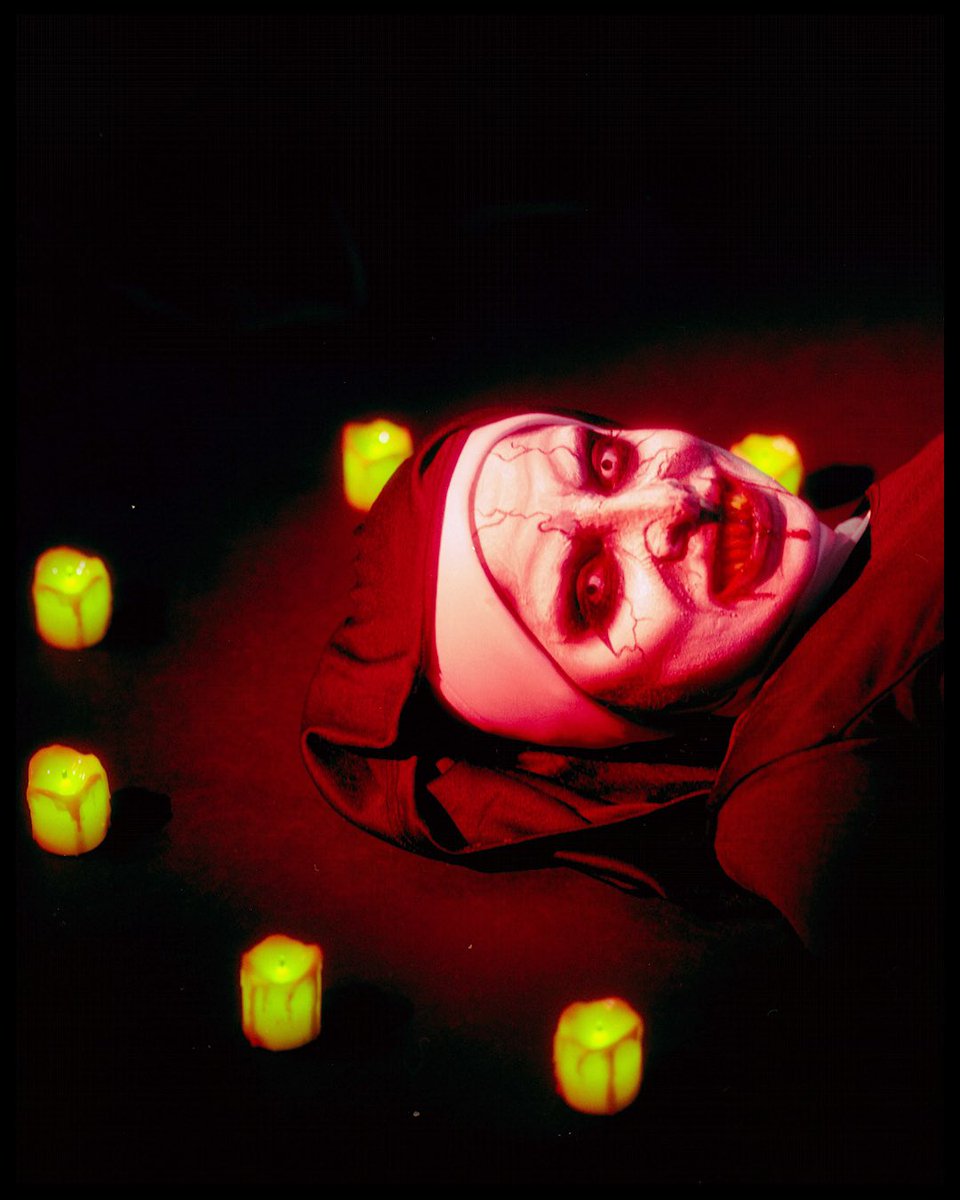 jaysvito's tweet photo. ‘ Shot one of my favorite horror movies all on film 🎞 #HappyHalloween2021  #Kodakportra800 https://t.co/6UTm6OCcGX