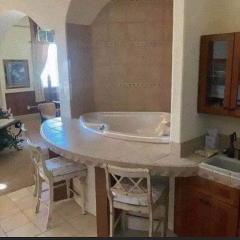 RichBaldi's tweet image. Eat, then hop in the hot tub?  Or eat whomever is IN the hot tub?! 😳🤣
#RichTheRealtor #realestate #home #weirdhomes #bathroomfail #designfail