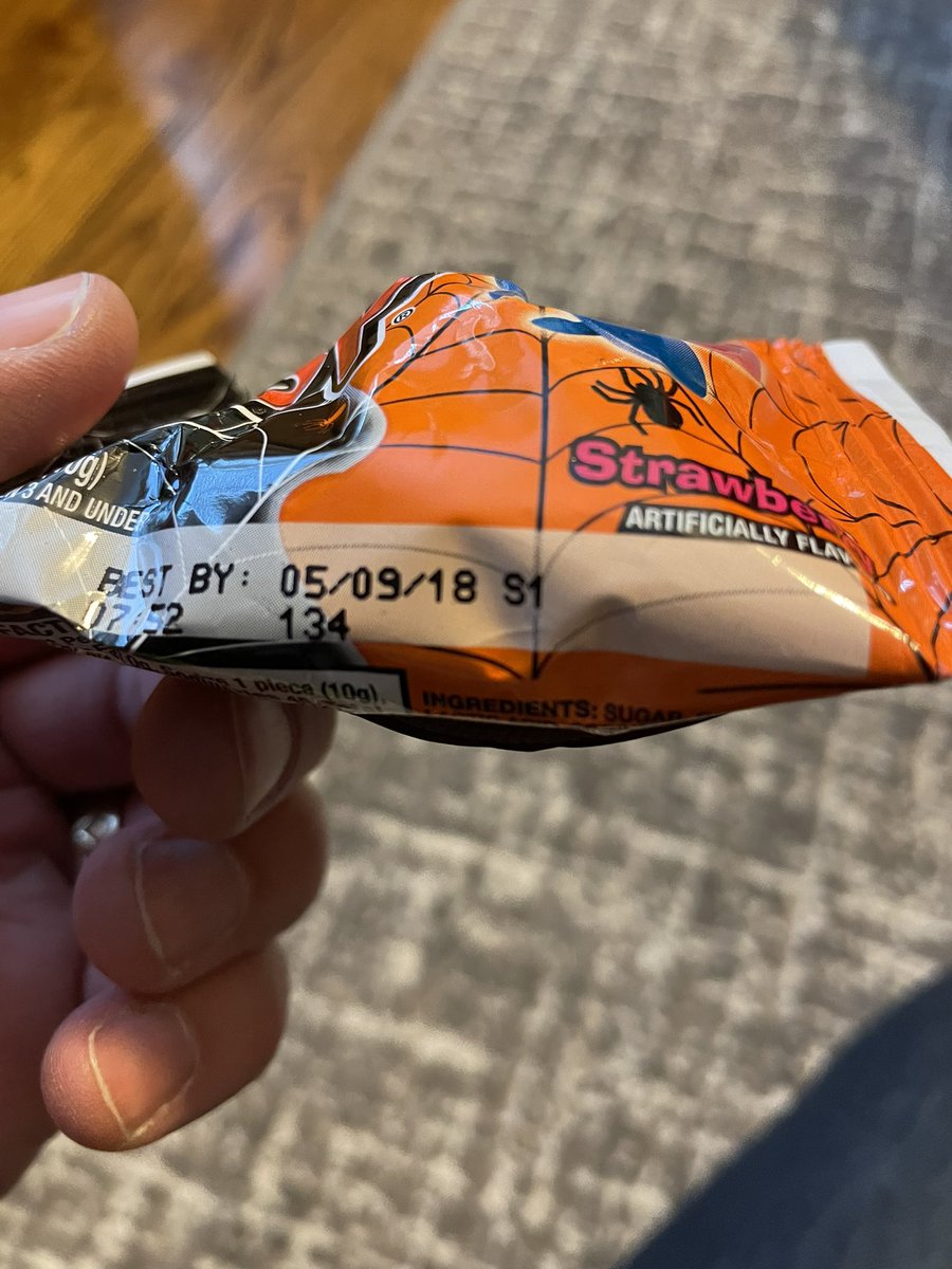 SoxCollector35's tweet image. Sure just pass out that old shit from four years ago… #wtf #halloween #checkyourcandy