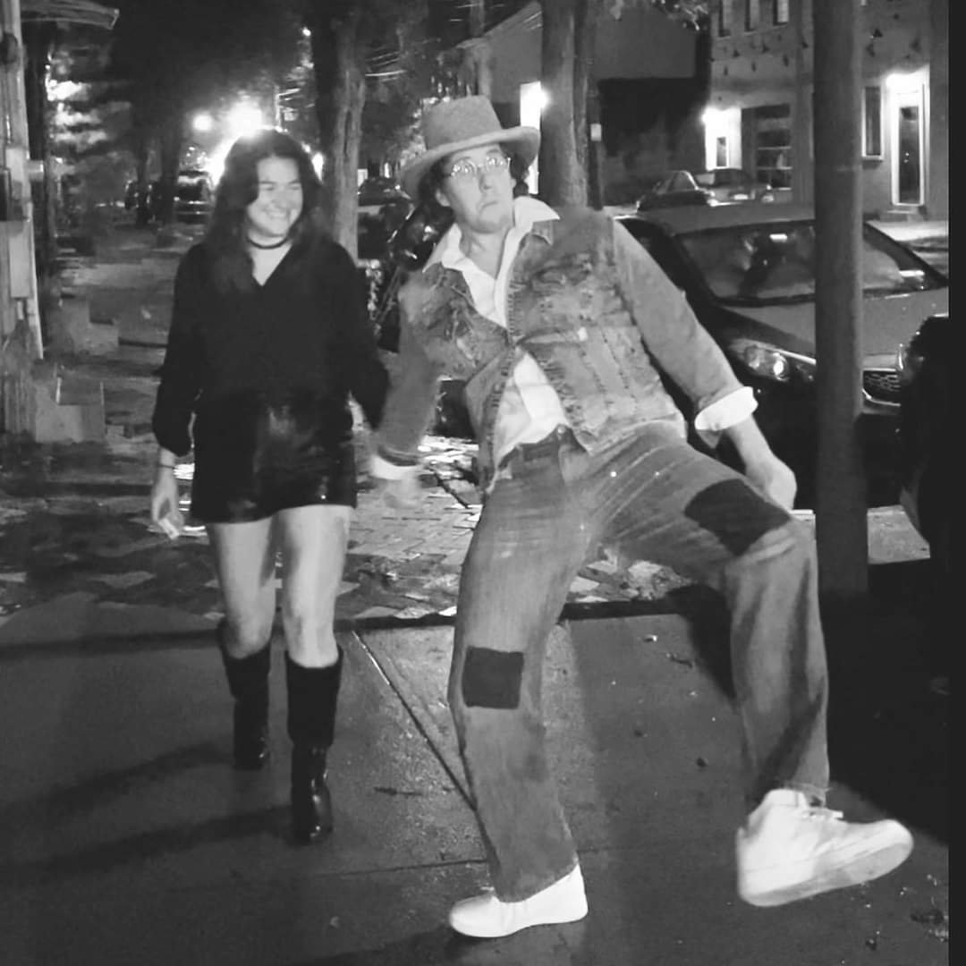 ItsWalkman's tweet image. Walk it like we talk it
#halloween2021 #johnandyoko