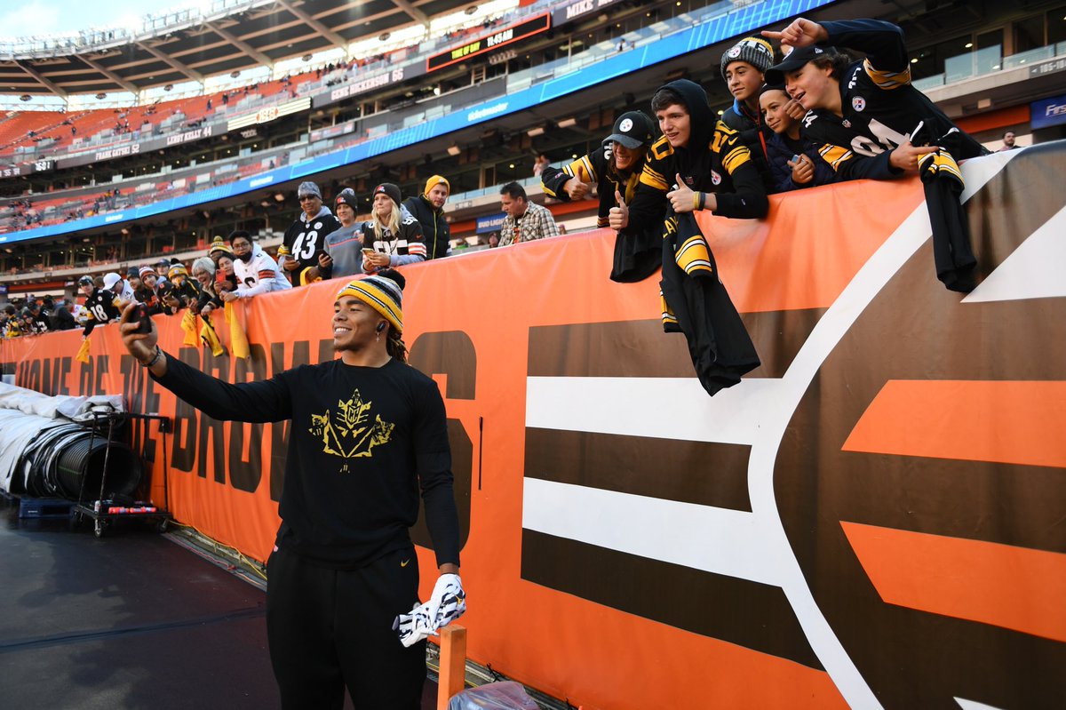 ChaseClaypool's tweet photo. Big ass win on the road vs one of our biggest rivals‼️ No better feeling! 😍 #SteelerNation https://t.co/aWYcKUZCgh