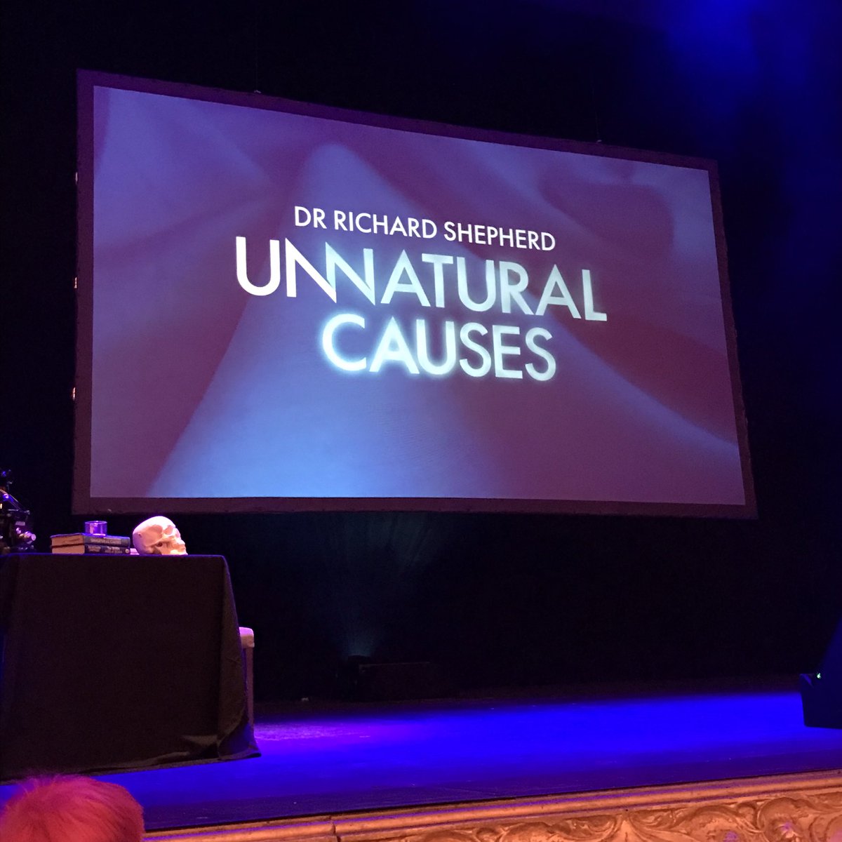 aeoliverevans's tweet photo. A Sunday evening of death. A slightly ominous start to my next medical school rotation of surgery! https://t.co/OzlOnJWSIr