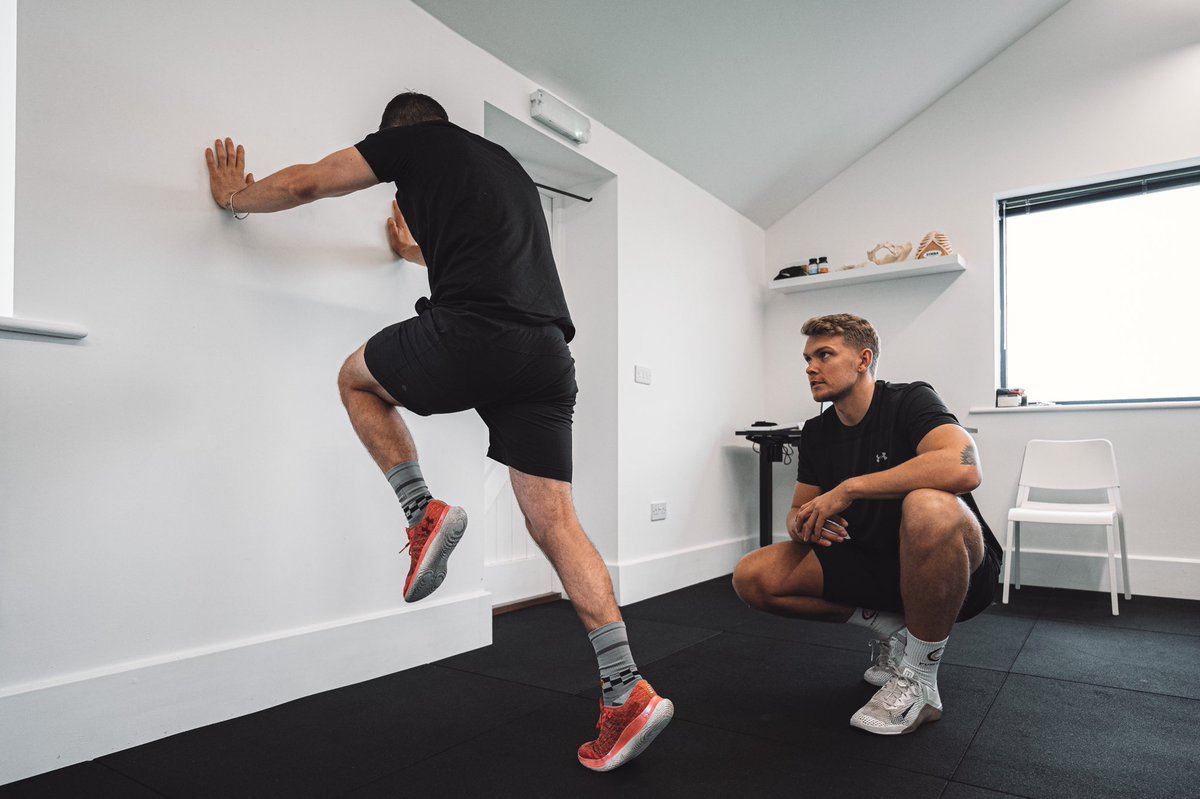 samuelwalker__'s tweet photo. I recently worked with Alex at his new Move Physiotherapy studio. We have created some new content for his social media and website. Here are a few snaps 📸 https://t.co/rm9JRAxniz