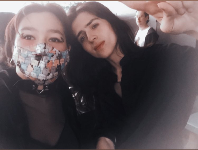 ElpiercingdeJ's tweet photo. Estoy muy feliz de haber podido estar con ellos😭y conocerlos. Nunca se va a borrar de mi mente🛐los amoooo♥️ https://t.co/lMJDHGAeiA