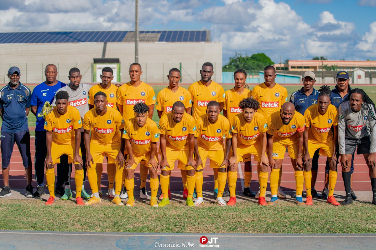 LGF971's tweet photo. #CoupeDeFrance

Un doublé de Mirval, un but d'Annerose et un csc  d'Hauterville ont permis, hier à Baie-Mahault, à la Solidarité Scolaire de se hisser en 1/2 finale de la @coupedefrance zone Guadeloupe. + d'images ➡️ https://t.co/azb5EIZBMI

#PasyonémanTanNou
#PassionateltyOurs https://t.co/MGKXMvlYkG