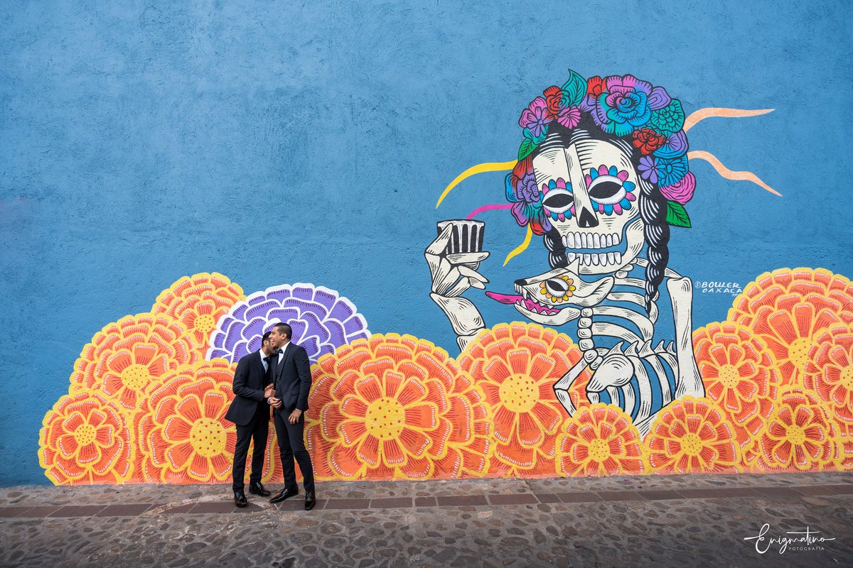 enigmatino's tweet photo. Nunca es tarde para ser quien eres ❤️🧡💛💚💙💜
▪
▪
▪ #mexicoweddings #loveislove #novios2021 #novios #oaxaca
#wedding #weddingfotographer
#boda #bodas #bodas2021 #bodasmexico #diademuertos #diademuertos2021 #bodasoaxaca #gaylove #love #boyslove #gay #gaypic #gays https://t.co/VNWkkQLL7F