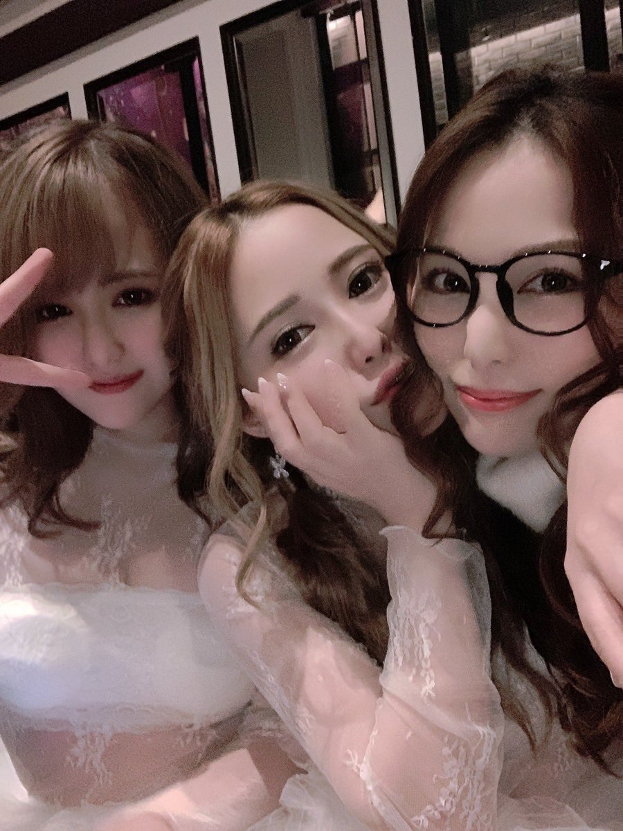 Aychan14's tweet photo. 🎃🎃♡happy Halloween♡🎃🎃 https://t.co/hIrO62Z0RH