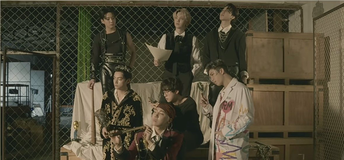 hoaxthv's tweet photo. bts won halloween everybody else go home https://t.co/aiYQSs7Hmn