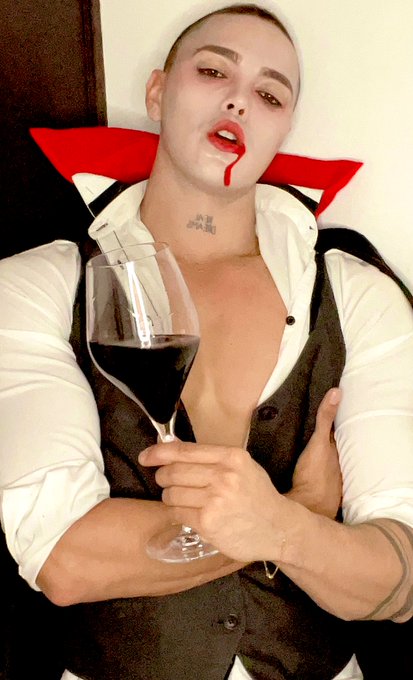 On this times  2021 , you keep thinking that Dracula was a popular Romanian legend ONLY ?Hmm you are<a href="/tag/flirtsummit"class="tags"><span>#flirtsummit</span></a><a href="/tag/flirtsummit2021"class="tags"><span>#flirtsummit2021</span></a>