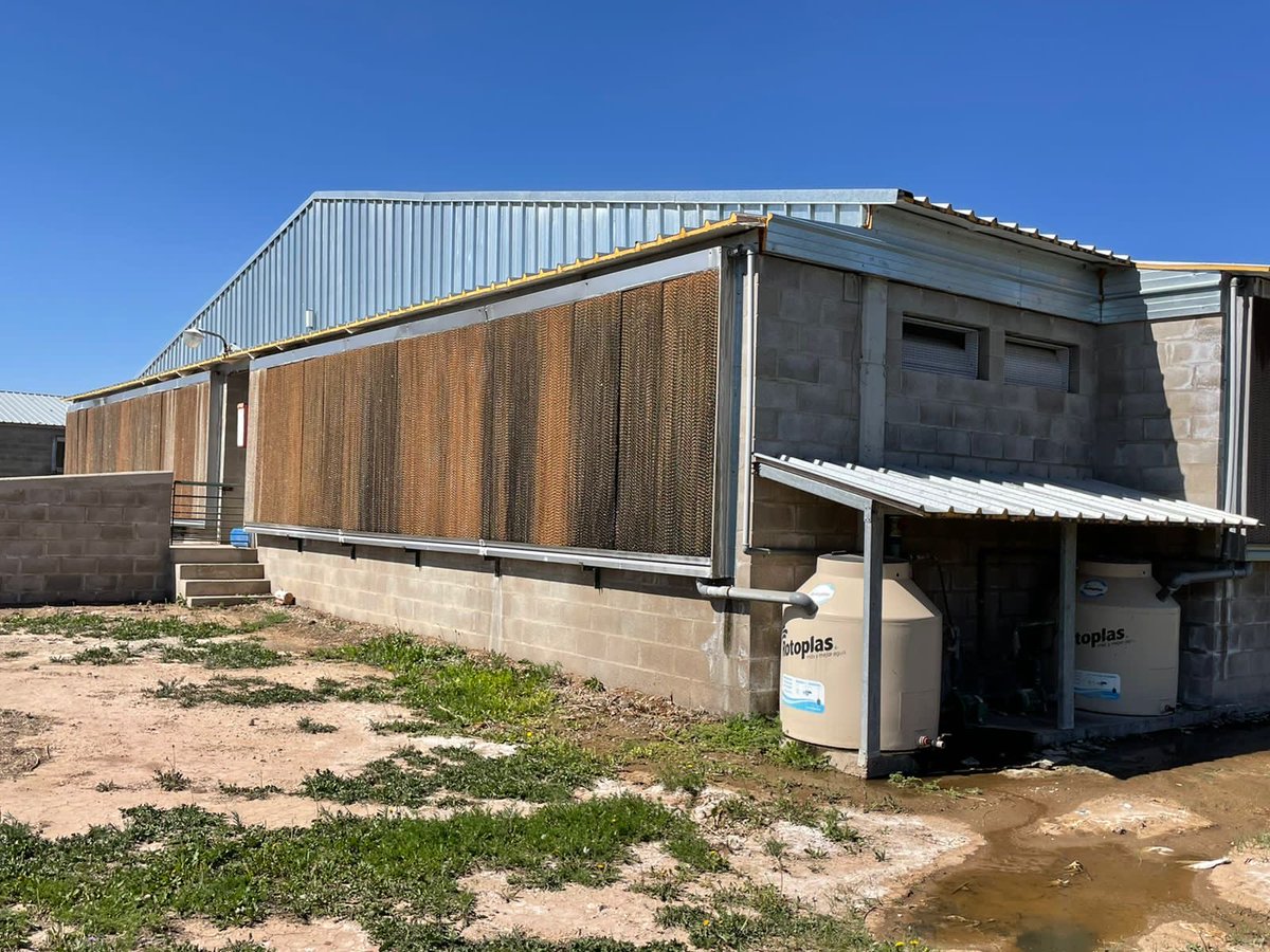 maguilarbenitez's tweet photo. Muchas gracias #EstablecimientoPorcal y #GrupoDosRios por abrirnos las puertas y permitirnos conocer la granja y saber todo lo q están haciendo. Tremendos logros. Enorme Vision, capacidad emprendedora, Innovación y mirada estratégica. Nos volvimos muy motivados de la visita https://t.co/5lyeq9694O