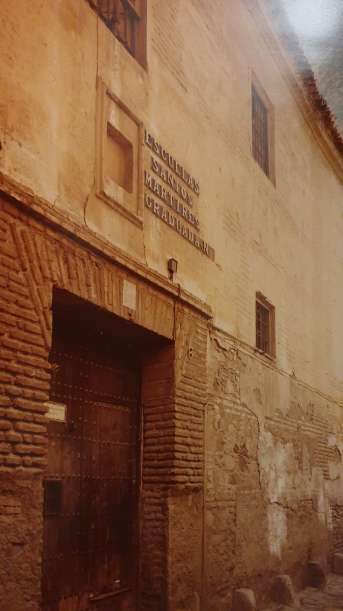 el__loro's tweet photo. ¿Alguien podría decirme dónde está/estaba esto? Las fotos son de 1978. ¡Gracias! #patrimonio #arte https://t.co/0aYSiYG21P